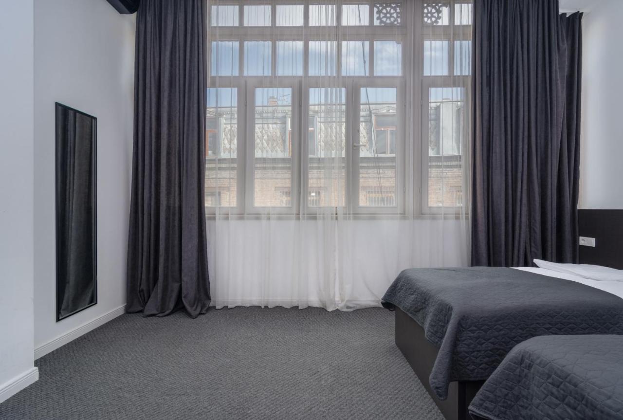 Hotel Elesa Tbilissi Extérieur photo