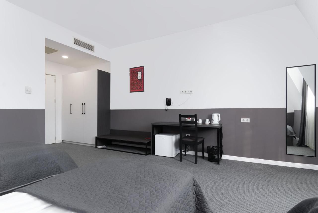 Hotel Elesa Tbilissi Extérieur photo