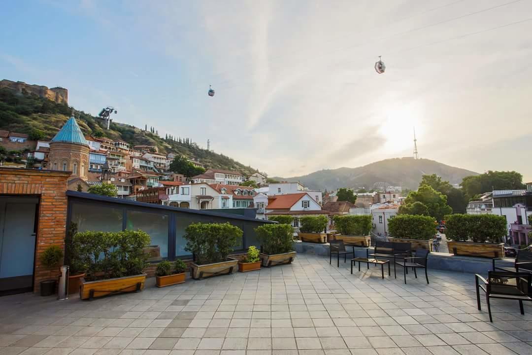 Hotel Elesa Tbilissi Extérieur photo