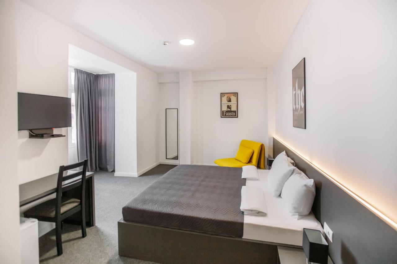 Hotel Elesa Tbilissi Extérieur photo